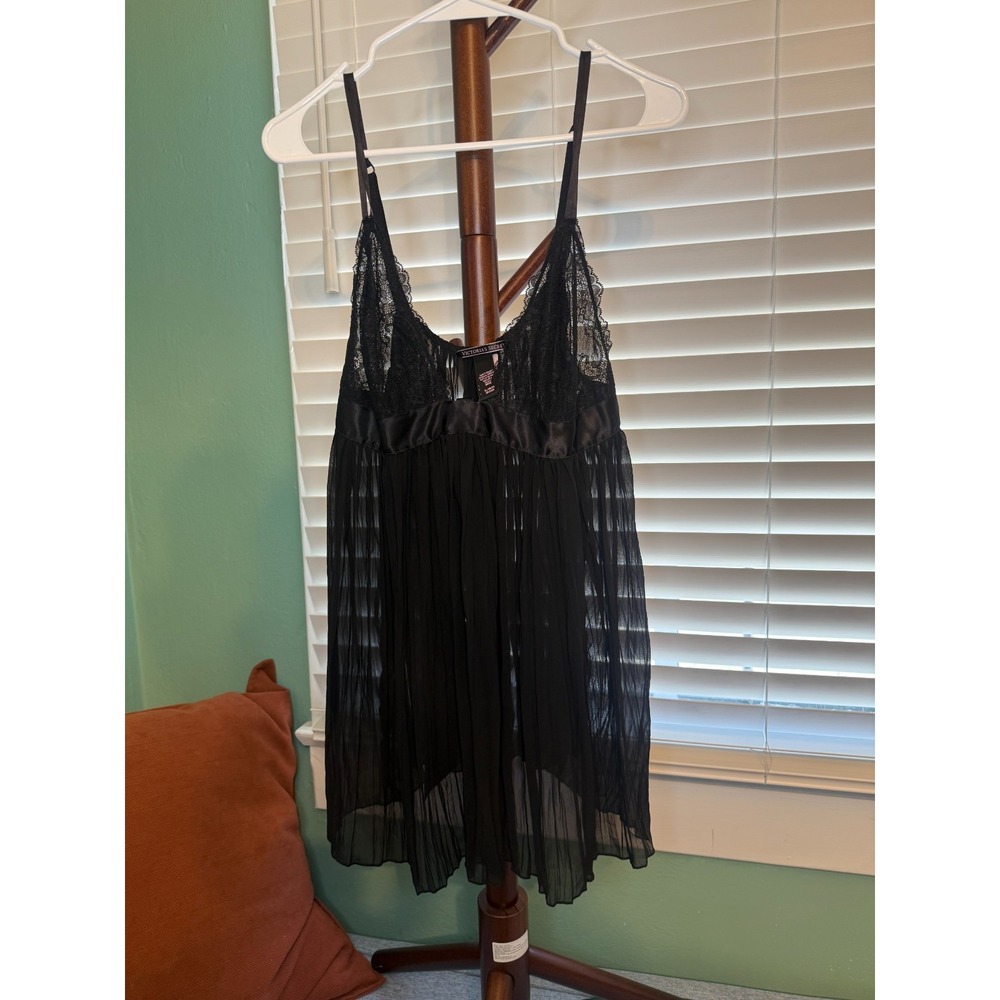Victoria's Secret Babydoll Lingerie Womens XL NWT Black Lace Sheer Pleated Slip